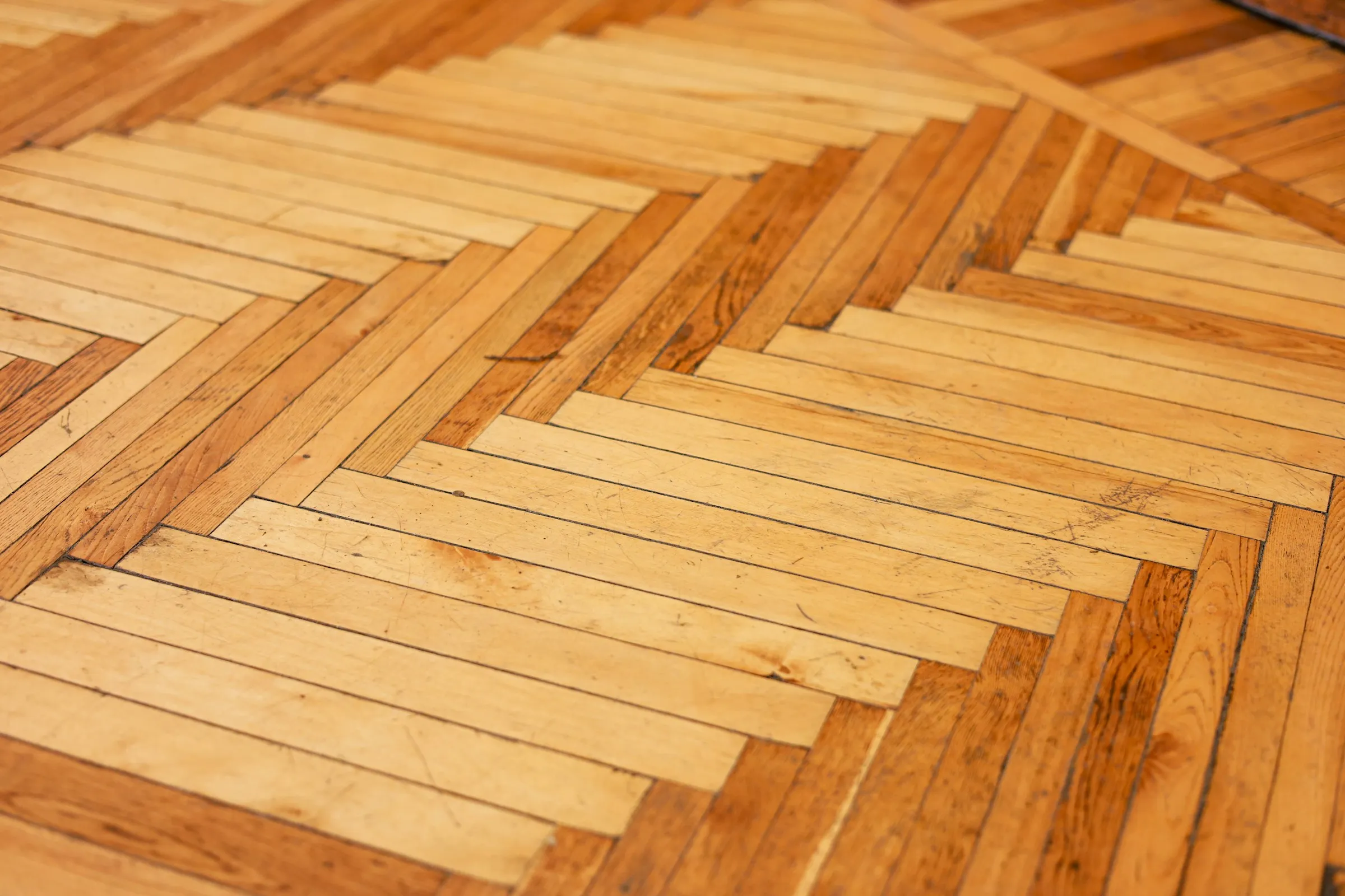 Custom Inlays & Patterned Flooring